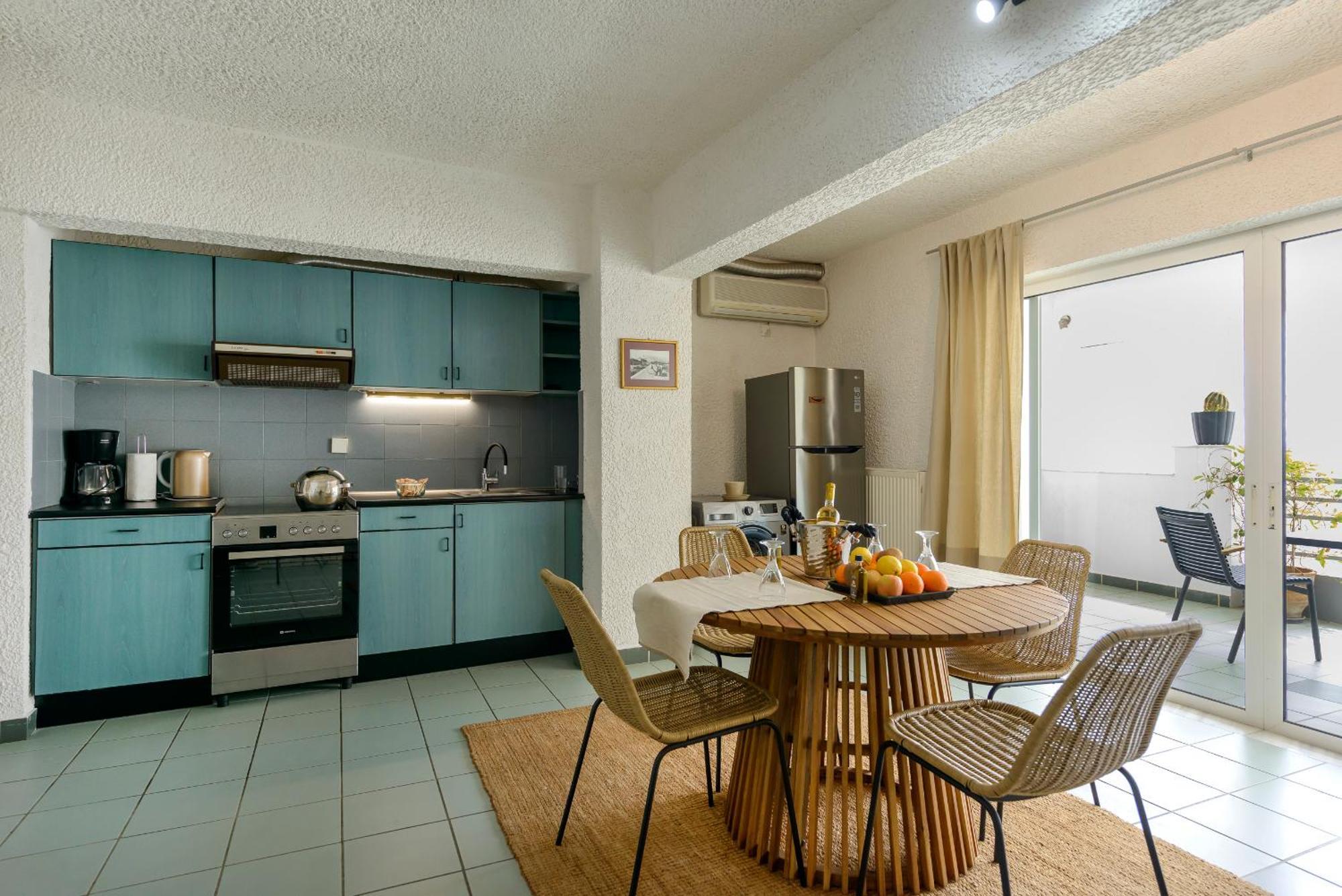 Agali 1 Mesonet In Front Of The Sea Apartment Akrogiali Bagian luar foto