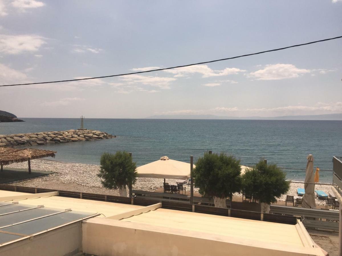 Agali 1 Mesonet In Front Of The Sea Apartment Akrogiali Bagian luar foto